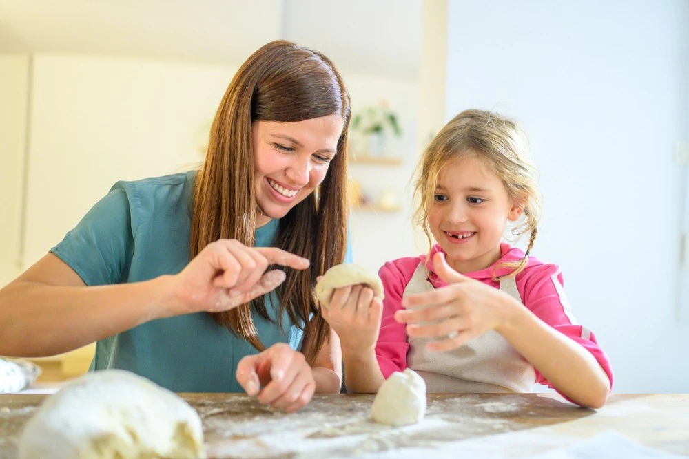 Looking for creative ideas your child can do with their babysitter? From edible paint to time capsules, we've got you covered!