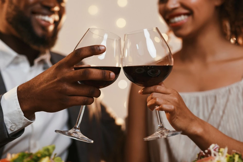 Boost hotel F&B revenue! Learn how Jovie's professional babysitting service enhances guest experience and unlocks new profit potential.