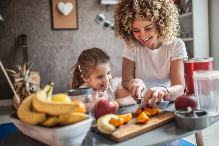 Smart meal planning and prep tips to help nannies create stress-free, healthy mealtime. Ideas for picky eaters and fun kid-friendly meals.
