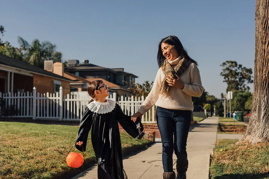 Ensure a safe and fun Halloween in St. Louis with our expert tips for costumes, trick-or-treating, and navigating the streets.